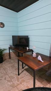 Hummingbird Morfus Lodge