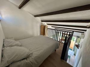 Appartement T1, vue étang, climatisé - 2 pers. - FR-1-553-340