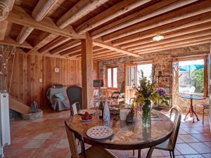Gîte authentique avec animaux acceptés - 8 pers. - FR-1-496-404