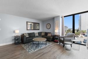 Castle by the Sea - 3 Bdrm Pools Large Balcony