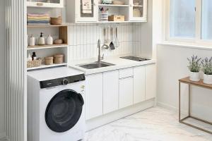 Sinchon Mapo 3 Bed, 3 min to station 2 BR, 1 Bath