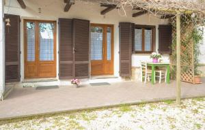 Gorgeous Apartment In Pomonte With Swimming Pool