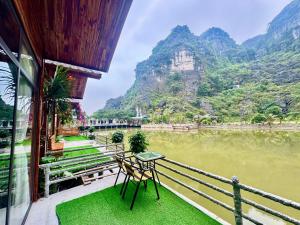 Cham Trang An Retreat