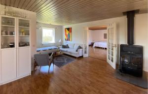 3 Bedroom Stunning Home In Mörbylånga