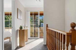 Husky Hideaway by Experience Jervis Bay