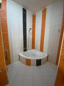 Cozy 1 BR Poolside Apartment GF with terrace