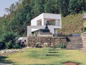 White Leaf Resort - Green River View Resort