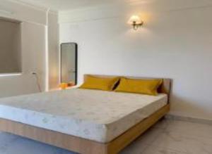 HomeSlice Sarjapur - Balcony Rooms