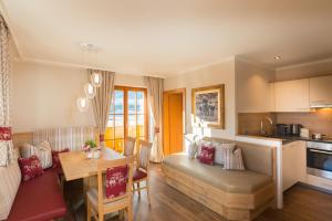 Three-Bedroom Apartment room in Silberkrug
