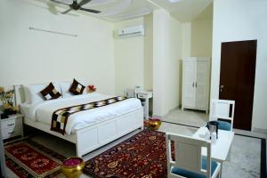 Hotel Roselle Heights