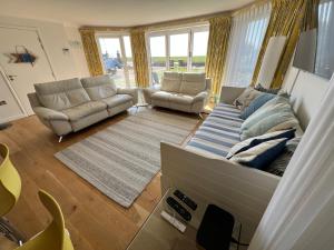 Barton on Sea self contained, stunning sea views