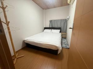 A Europeanstyle building with ng 3 bedrooms that can accommodate 7 people a terrace featuri