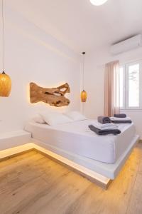 Alexandra Suites & Rooms - MYKONOS PORT