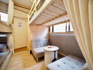 Yes Hostel Kobe - Mixed dorm room