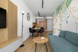 Klimatyzowane Apartamenty Art Lake w Mielnie z Parkingiem i Basenem by Noclegi Renters