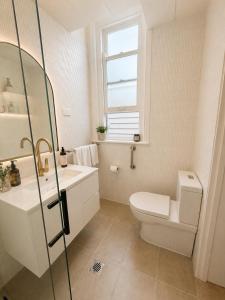 3BR Newcastle Interchange Residence - CBD & Honeysuckle