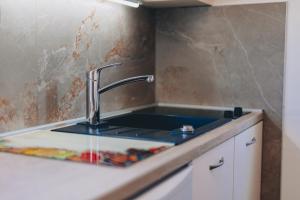 City center studio apartment