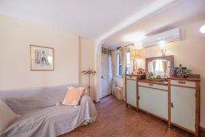 Leone Old Town Apartment