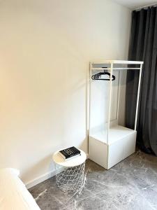 Room Near SGGW | Fast Wi‑Fi 600 Mbps