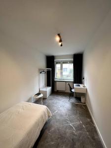 Room Near SGGW | Fast Wi‑Fi 600 Mbps