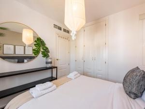 Los Naranjos modern 3 bedroom penthouse