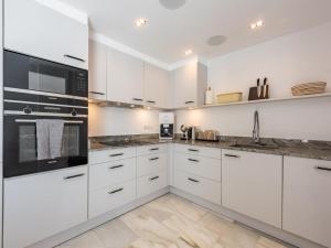 Los Naranjos modern 3 bedroom penthouse