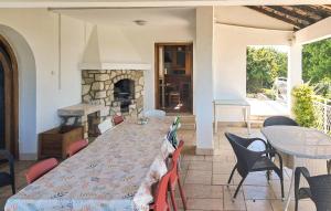 Stunning Home In Buje