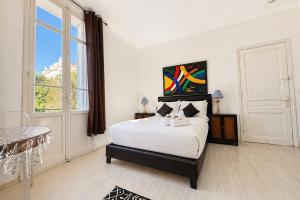 Beautiful 4-bedroom villa with pool and garden