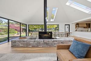 Snowline - Ultimate Getaway, Pool, Spa & Tennis
