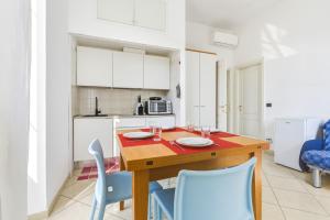 Hostdomus - Villa Emma - Zoe e Ascanio