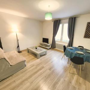 LA MADELEINE - Spacieux T2 - Calme - Wifi - TV