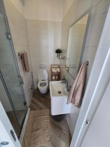 Sunny Sea View Apartment- Golem,Durres