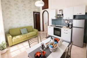 Residenza Il Bell'Antonio - casa autentica nel centro di Napoli, vicino Porto