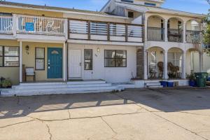 Destin Townhome • Walk to Sandy Beach & Water Taxi
