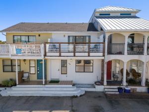 Destin Townhome • Walk to Sandy Beach & Water Taxi