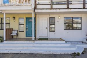 Destin Townhome • Walk to Sandy Beach & Water Taxi