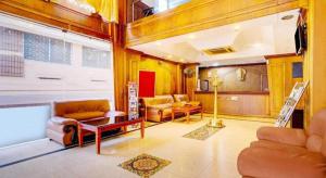 Hotel O Thampanoor
