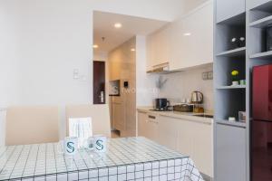 Nala by TwoSpaces 2BR at Skyhouse Apartment