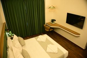 Earth Hotels Hebbal