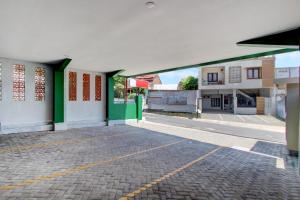 OYO 95180 Enshe Guest House Syariah