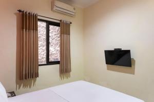 TwoSpaces Living at Toedjoeh Enam Homestay, Surabaya