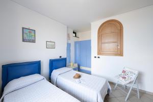 Comfortable Praiano Stay with Partial Sea View by Maravista