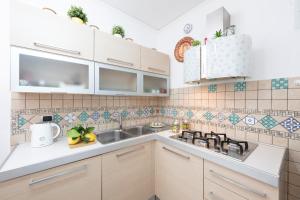 Comfortable Praiano Stay with Partial Sea View by Maravista