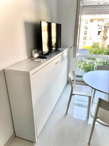 FabFour White - Via Tolmezzo 32 - free parking