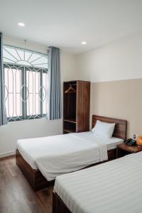 Cashew Inn