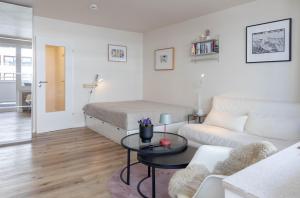 FRAUENZIMMER - Suite No 7