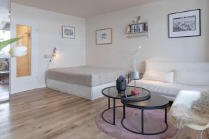 FRAUENZIMMER - Suite No 7