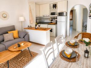Apartamento Jazmin Dénia planta baja a 100m de la playa by Family Homes