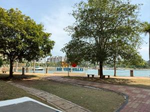 EmAs 10 Pax, BayView Villas, Port Dickson