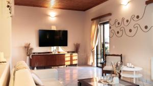 Ocean Breeze Apartment